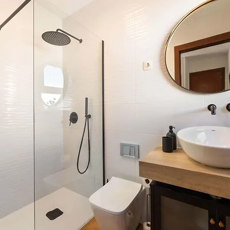 Calma Pool Oasis & Volcano Views Bayside Teguise (Lanzarote)